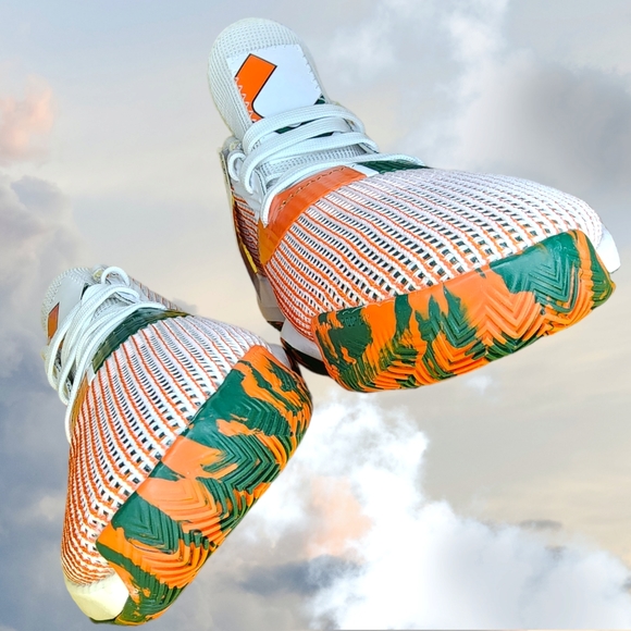 NWT Adidas USF Miami Hurricanes Basketball Pro Bounce 2019 Low Tops Size 12 Mens - Picture 6 of 16